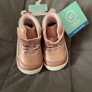 Baby girl surprise by stride rite shoes